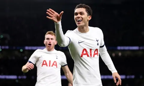 Sao Tottenham tiết lộ chỉ dẫn của Ange Postecoglou trong giờ nghỉ