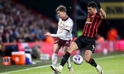 Ian Wright hết lời khen ngợi sao Manchester City