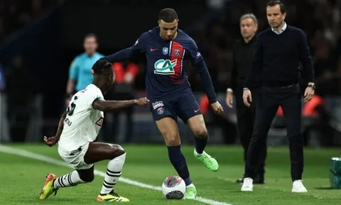 Huấn luyện viên Rennes ngả mũ trước Kylian Mbappe