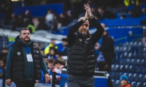 Erik ten Hag khẳng định hàng thủ M.U vẫn ổn