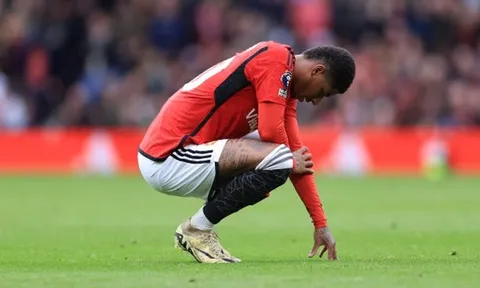 Wayne Rooney thất vọng với Marcus Rashford