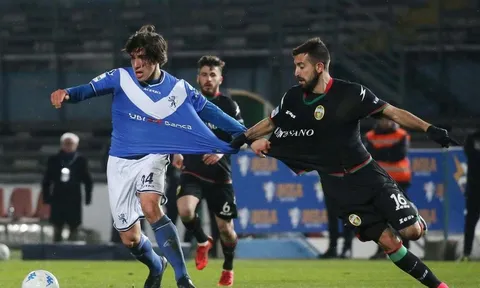 Gia cố trung tuyến, Juve quyết giật "Pirlo 2.0" với Man Utd