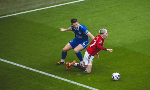 Garnacho làm được điều chưa từng có trong lịch sử Man Utd