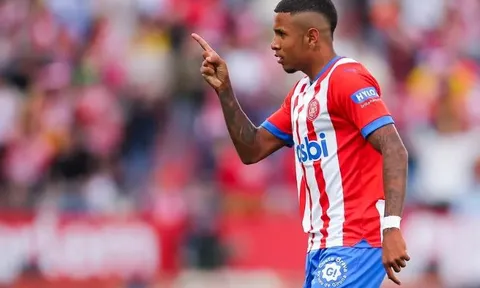 Girona xác nhận Barcelona muốn có Savinho