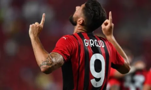 Giroud ca ngợi Ibrahimovic, nói về thần tượng Shevchenko