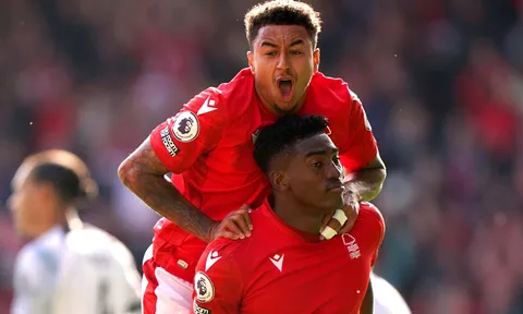 Khốc liệt đường đua trụ hạng Premier League