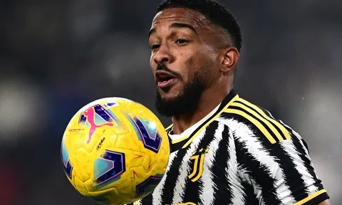 Khủng hoảng hàng thủ, Man Utd nhắm đến hậu vệ xuất sắc nhất Serie A