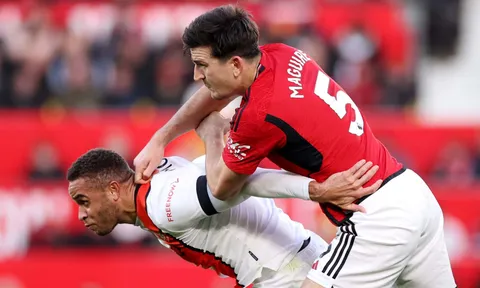 M.U hạ Luton: Ngả mũ với Harry Maguire