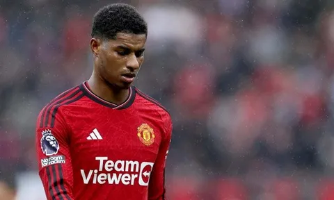 Manchester United dứt điểm kém hay không thể tạo cơ hội?