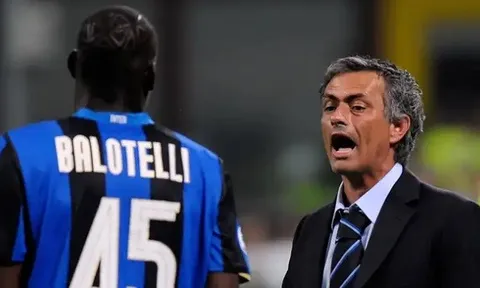 Mario Balotelli: "Mourinho không phải là người dễ đối phó"