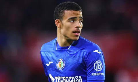 Greenwood có câu trả lời cho Juve
