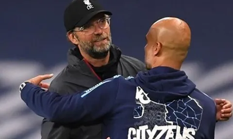Gọi Man City hay nhất thế giới, Klopp nói thẳng điểm Liverpool phải hay hơn