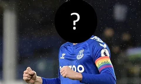 Bị điều tra tội ấu dâm quá lâu, cựu sao Everton tính kiện cảnh sát