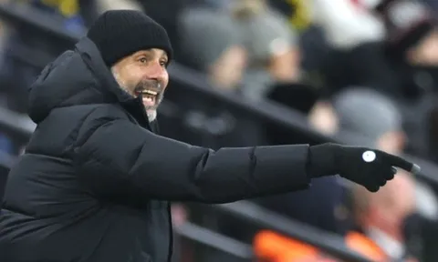 Guardiola: "Hãy xem những gì xảy ra với Man United và Chelsea"