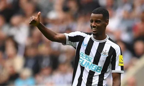 Guardiola tiếc nuối vì bỏ lỡ sao Newcastle