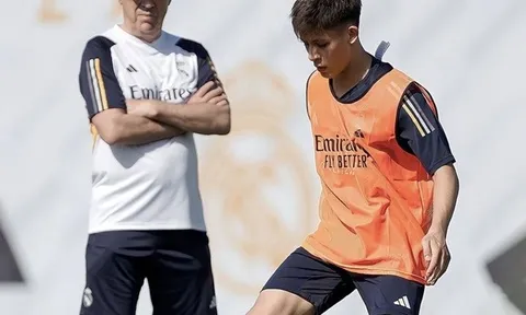 Ancelotti chốt thời điểm tái xuất của thần đồng Real