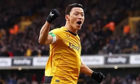 Pep bị chế nhạo vì quên tên cầu thủ khiến Man City thua trận