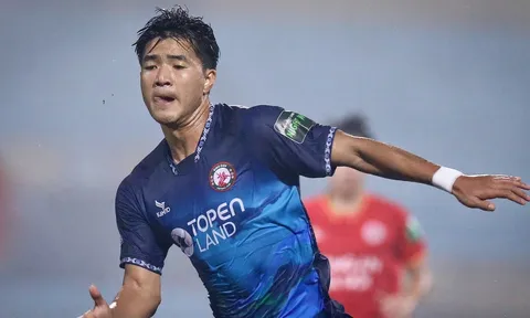 Hà Đức Chinh ghi bàn ở V-League sau 2 năm tịt ngòi