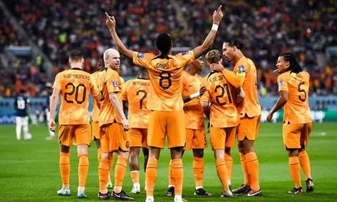 Van Gaal chỉ rõ điểm yếu chí tử của Hà Lan