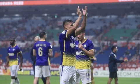 Hà Nội 'trảm' cựu cầu thủ Dortmund; HLV Gong chốt bến đỗ tại V-League