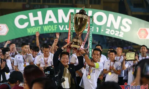 Hà Nội vô địch V-League: Nhà vua trở lại