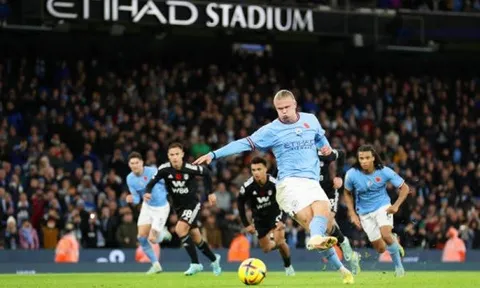 Xuất hiện như vị thần, Haaland cứu giá thành công Man City