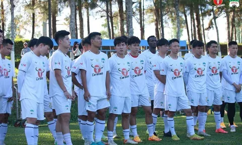HAGL vẫn bị "tuýt còi", liệu có còn bỏ giải?
