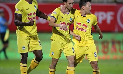 Tổng quan vòng 24 V-League: Derby rực lửa, Kiatisak thực hiện lời hứa