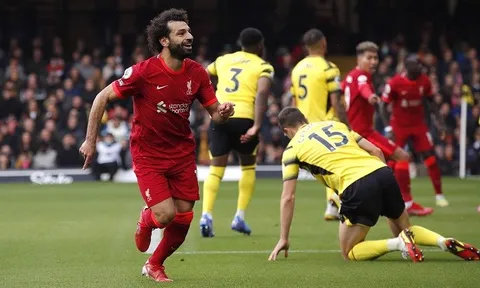 Hàng công chói sáng, Liverpool biến ngày về của Ranieri thành ác mộng