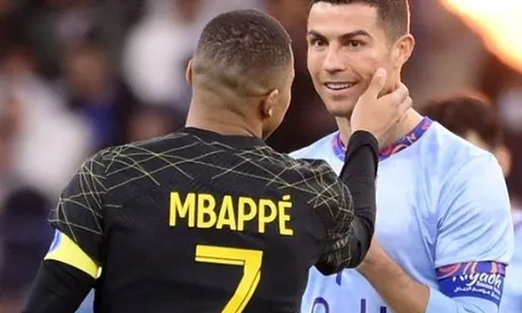 Hành động của Mbappe khi Ronaldo bị sưng mặt