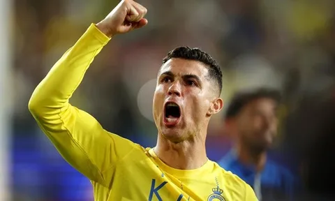 Hành động tục tĩu của Ronaldo