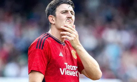 Luke Edwards: Maguire nên rời môi trường độc hại ở M.U
