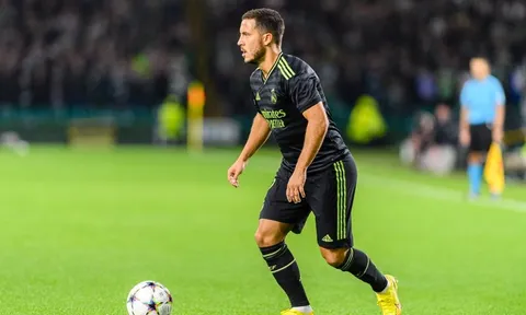 Emery gây sốc với mục tiêu của M.U, Arsenal