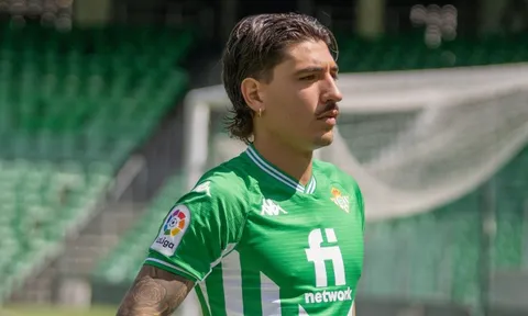 Hector Bellerin để ngỏ khả năng trở lại Arsenal