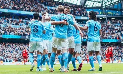 Man City bắt đầu phả hơi nóng lên Arsenal