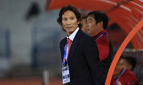 HLV Gong bị chê; Cựu thuyền trưởng Thái Lan tái xuất V-League?