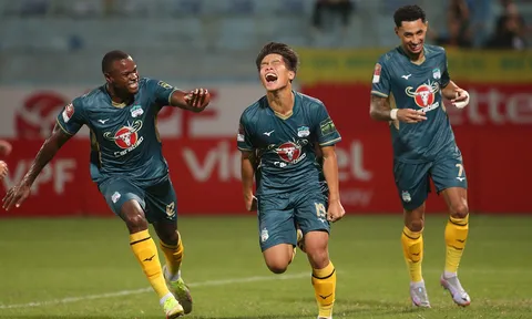 HLV Kiatisuk: HAGL có nhiều cầu thủ có thể lên U22 Việt Nam