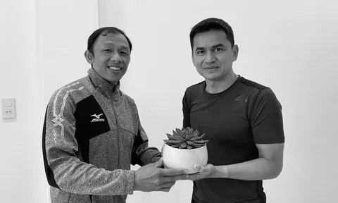 HLV Kiatisuk nghẹn ngào kể về người bạn tri kỷ Dương Minh Ninh