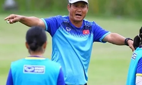 HLV Mai Đức Chung: Indonesia rút lui, tuyển nữ Việt Nam có lợi