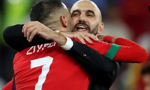 HLV Morocco đi vào lịch sử khi đánh bại Tây Ban Nha