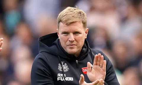 HLV Newcastle lên tiếng về cuộc đua với Liverpool và Man United