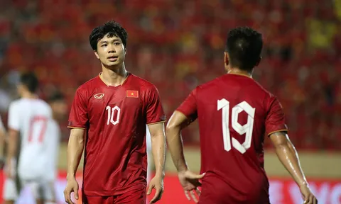 HLV Philippe Troussier không loại Công Phượng, Văn Toàn