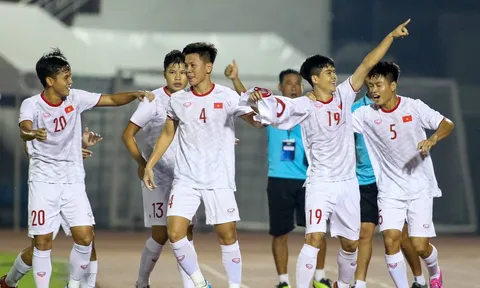 HLV Philippe Troussier chốt danh sách U23 Việt Nam