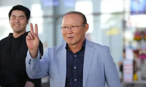 HLV Philippe Troussier sang Việt Nam: Thầy Park phải 'ghen tị'