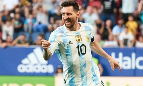 HLV Scaloni: 'Hy vọng 2022 chưa phải World Cup cuối của Messi'