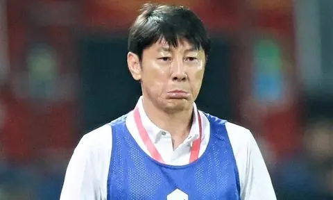 HLV Shin Tae-yong chỉ trích đội bóng Anh