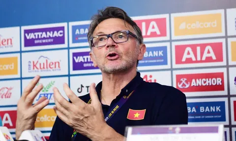 HLV Troussier tuyên bố lớn sau khi U22 Việt Nam thắng Malaysia