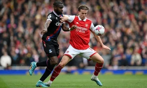 'Kẻ đóng thế' Arsenal chơi thăng hoa