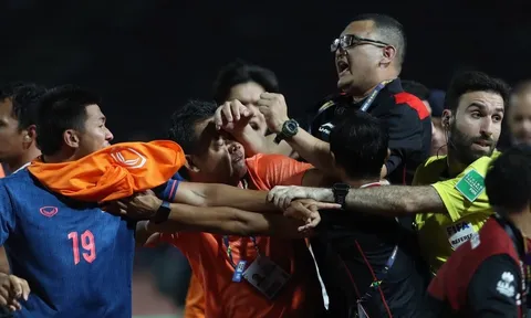 Hỗn chiến ở chung kết SEA Games và vấn đề của bóng đá Indonesia