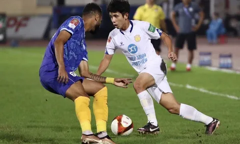 Nam Định tạm chiếm ngôi đầu V-League; Minh Vương hẹn hò Hoa khôi
